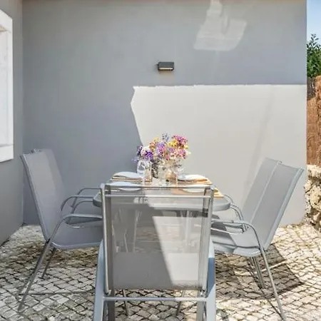 Boutique House With Pateo * Sintra