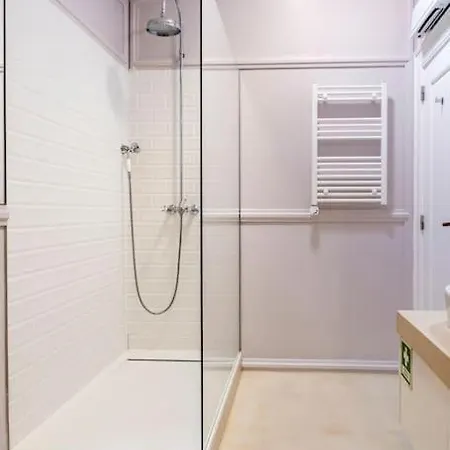 Boutique House With Pateo